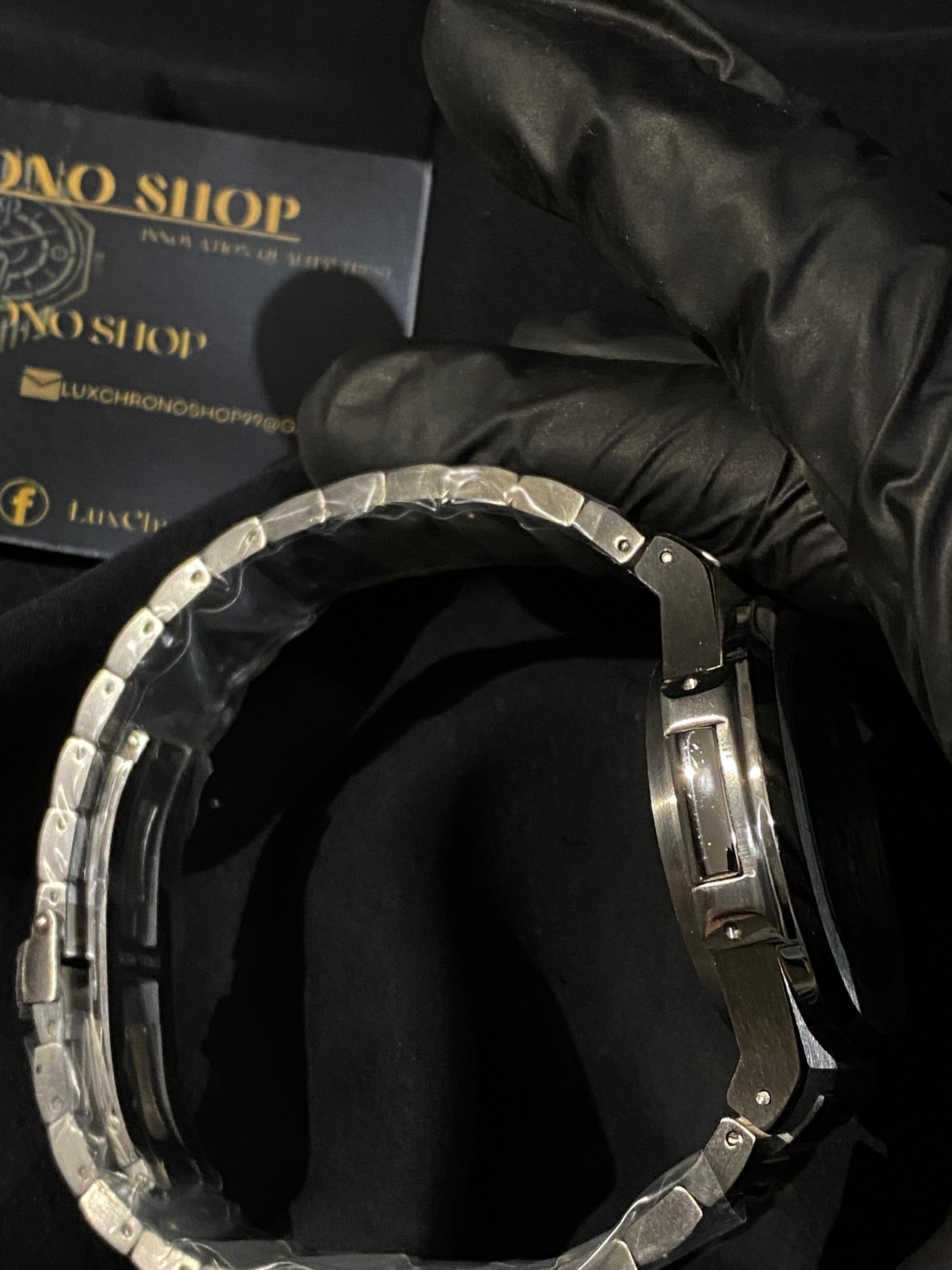 PATEK PHILIPPE NAUTILUS BLUE DIAL