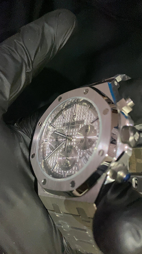 AUDEMARS PIGUET ROYAL OAK WHITE DIAL