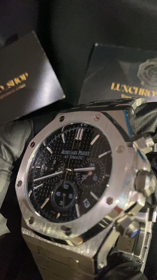 AUDEMARS PIGUET ROYAL OAK BLACK DIAL