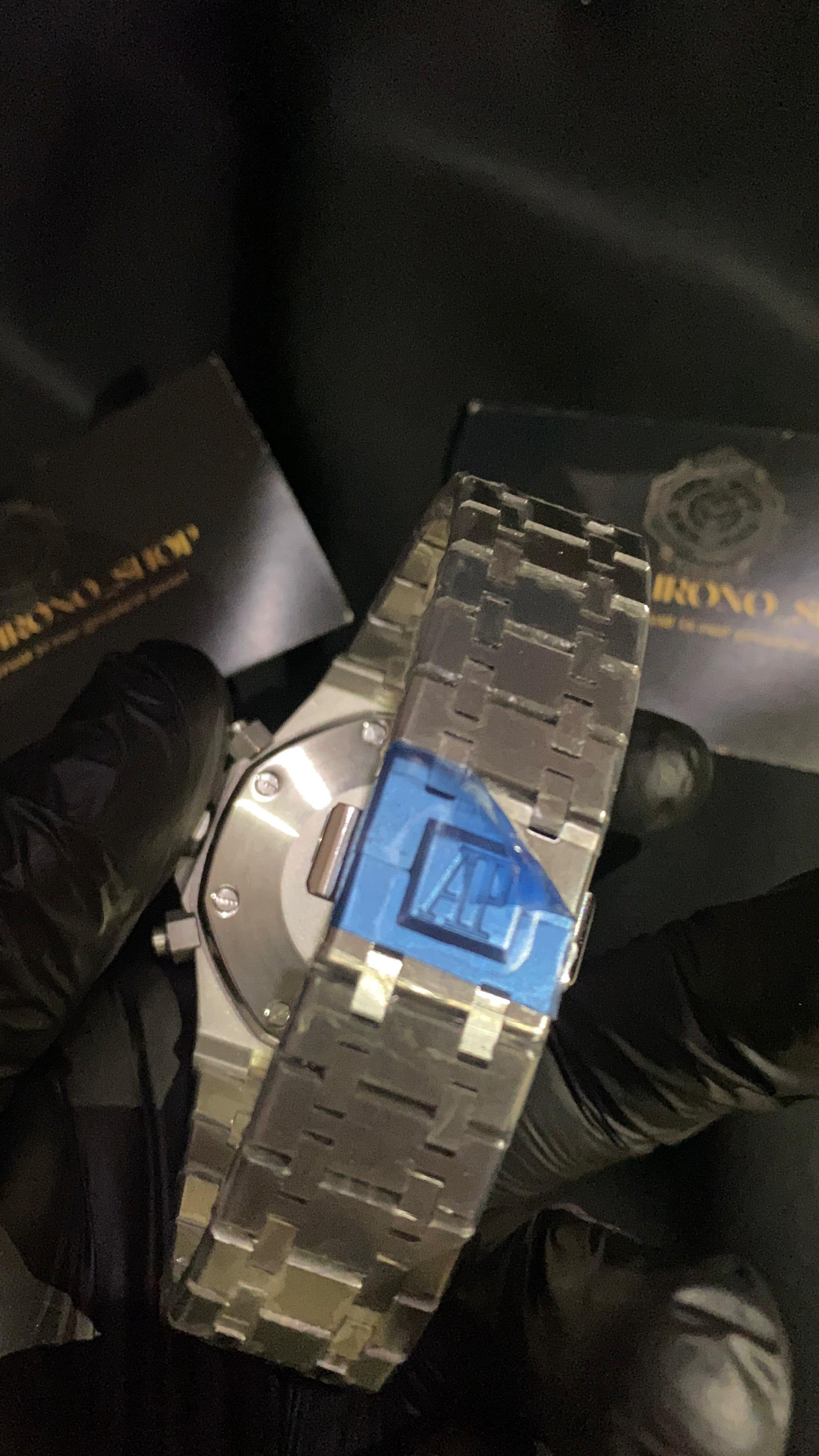 AUDEMARS PIGUET ROYAL OAK BLACK DIAL