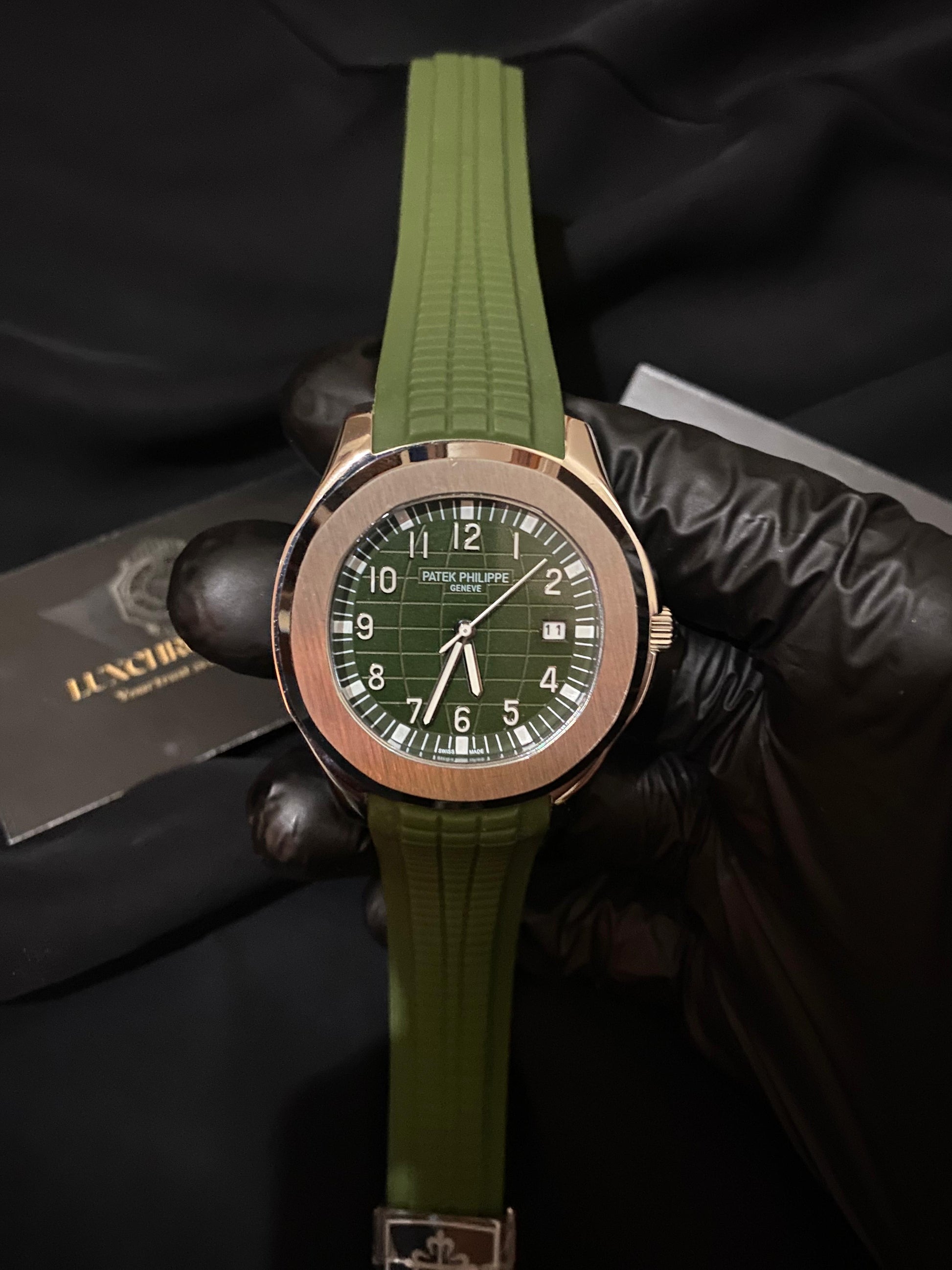 PATEK PHILIPPE AQUANAUT GREEN