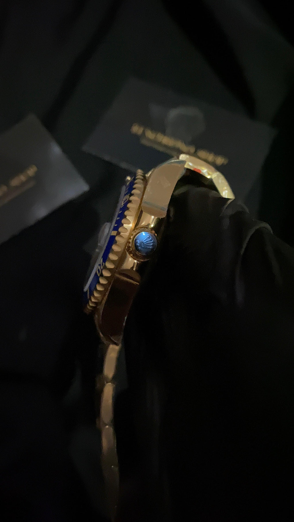 ROLEX SUMBMARINER DATE YELLOW GOLD & BLUE DIAL